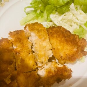 鶏むね肉で定番のチキンカツ